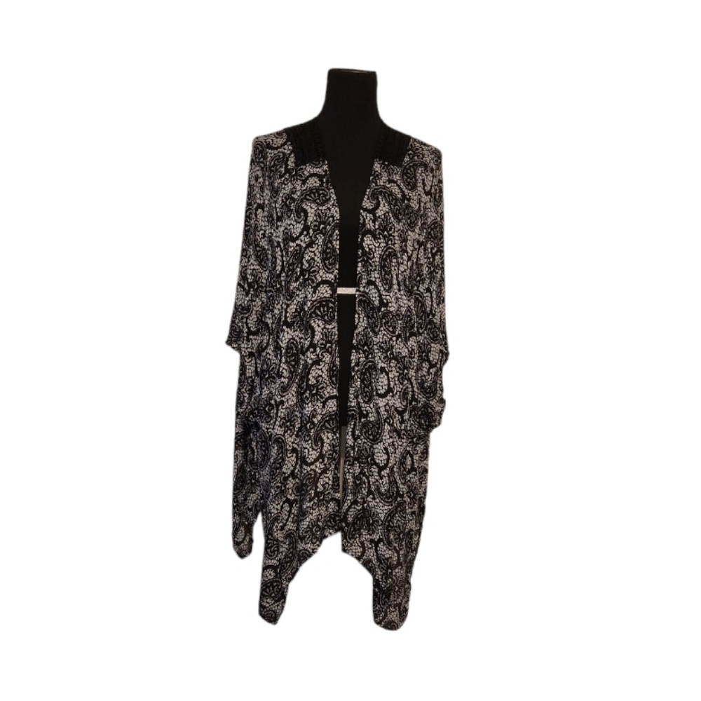 COPY - Lane Bryant open front paisley print lace inlay kimono over piece 14/16